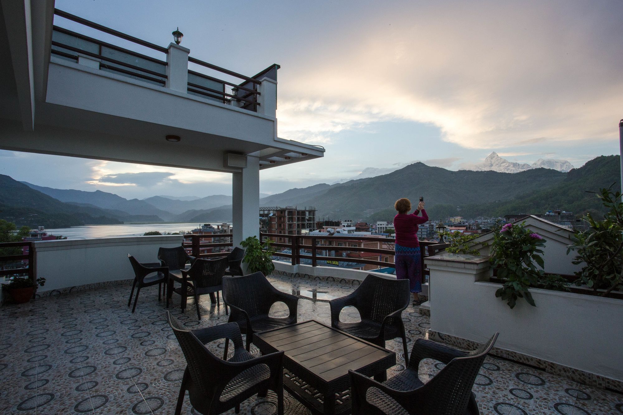 Hotel White Pearl Ποκάρα Εξωτερικό φωτογραφία